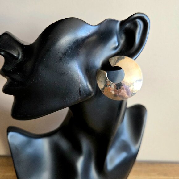 Sterling silver silver wide loops earrings. - Picture 2 of 6